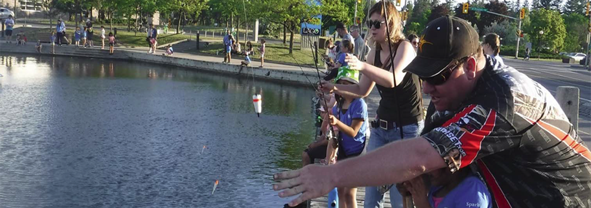 Fishing with the 12th Ottawa Girl Guides
